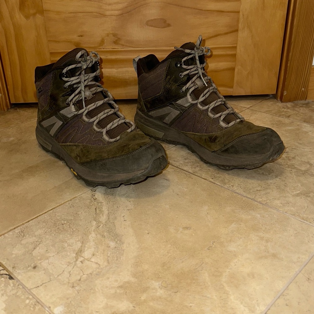 Merrell Men's Boots - Olive and Black